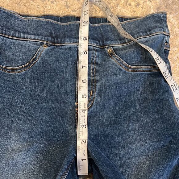 Spanx distressed raw hem jean leggings  size XS in EUC - Picture 7 of 8